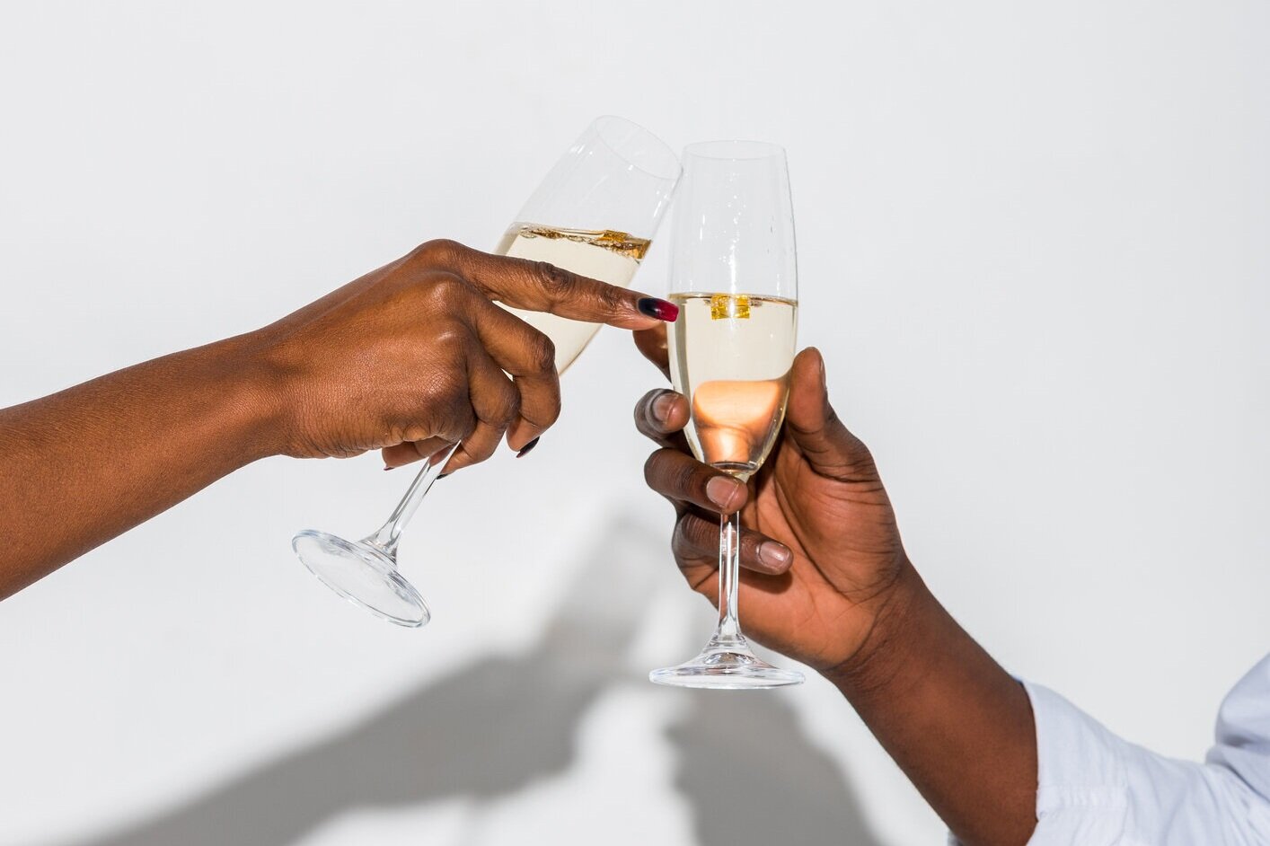 8 of The Best Non Alcoholic Champagne & Sparkling Wines We Could Find